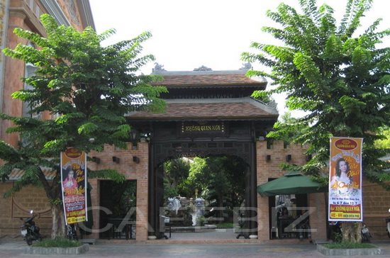 Gia[-]sản[-]bậc[-]nhất[-]của[-]đại[-]gia[-]Đà[-]Nẵng[-]dính[-]nghi[-]án[-]hiếp[-]dâm